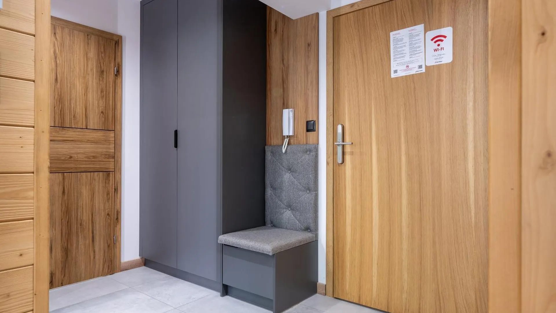 Rentplanet - Apartament Salwatorianska Zakopane 0*,  Poland